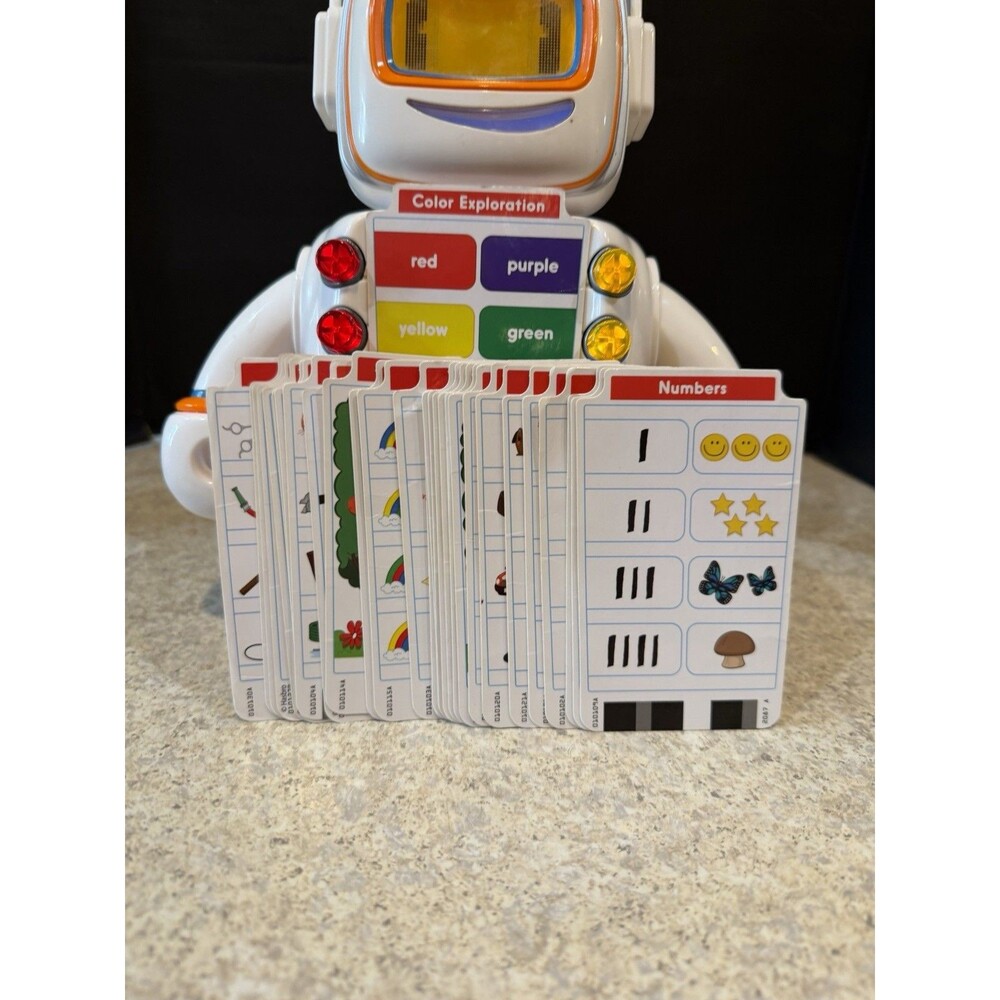 Hasbro Playskool Alphie Learning Robot 2009 with 30 cards works great! - Picture 4 of 7